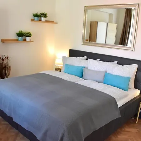 Apartmán Center *